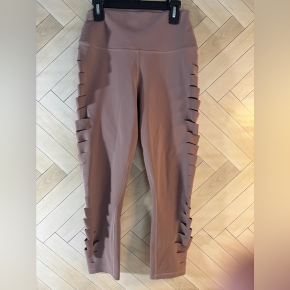 Alo size medium - Picture 2 of 7